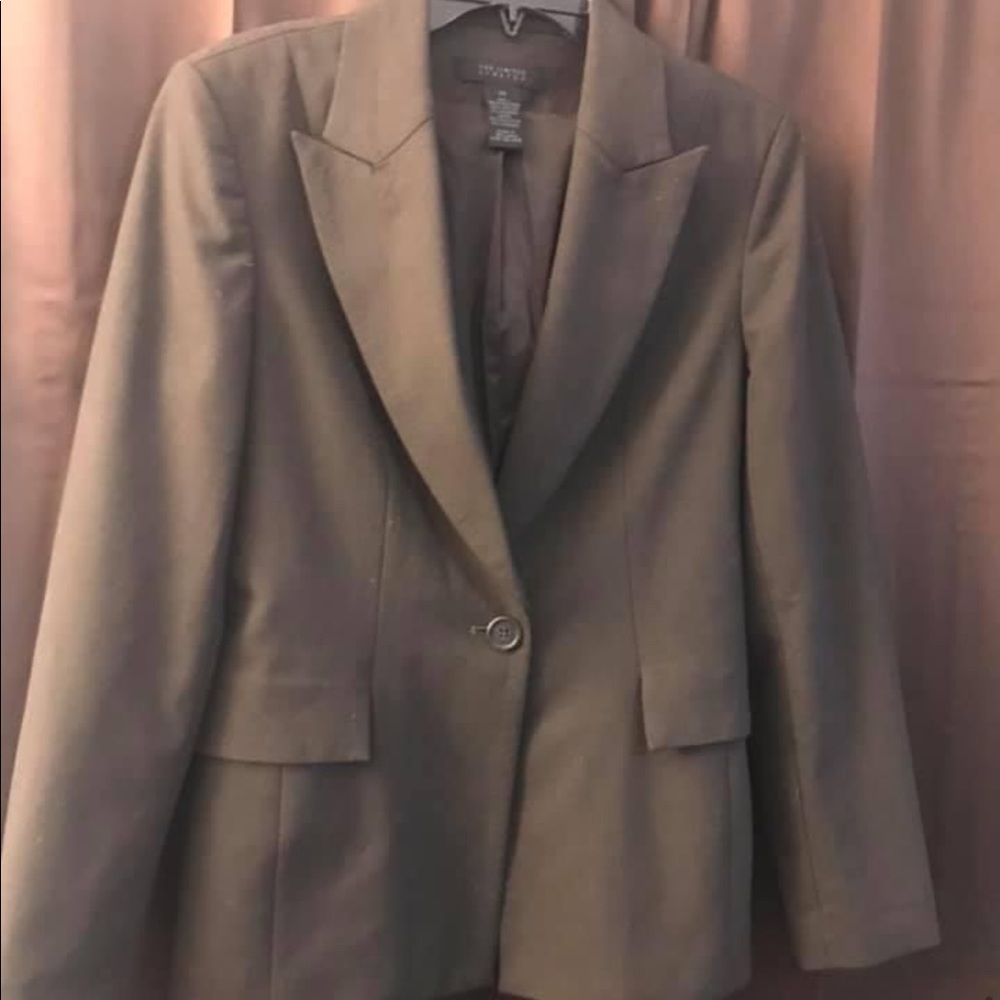 The Limited Size 10 Blazer. In good condition.